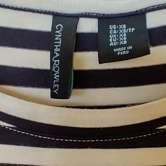 Women's Cynthia Rowley size XS short-sleeve striped shirt - Picture 3 of 6